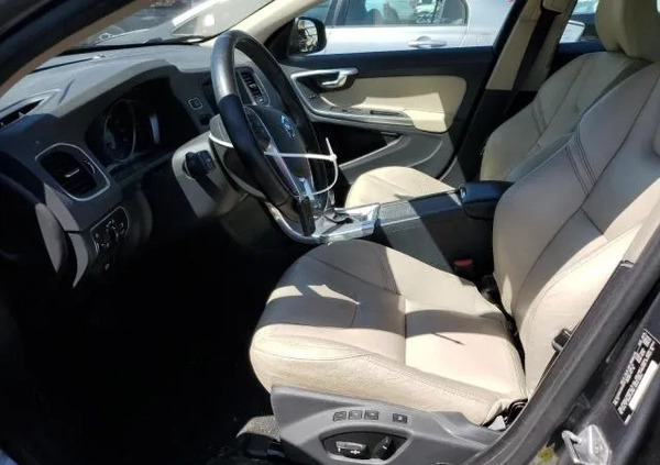 Volvo S60 cena 32950 przebieg: 87935, rok produkcji 2017 z Kuźnia Raciborska małe 46